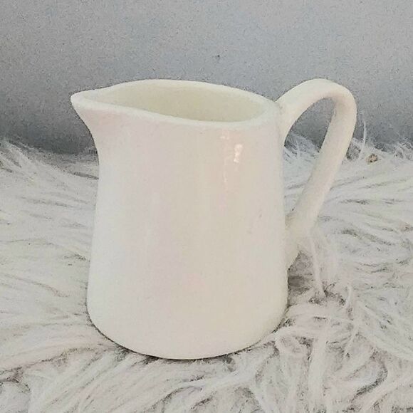 Creamer vintage off white farmhouse decor - Picture 1 of 3
